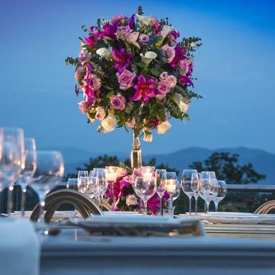 Centro de Mesa Floral Elegante