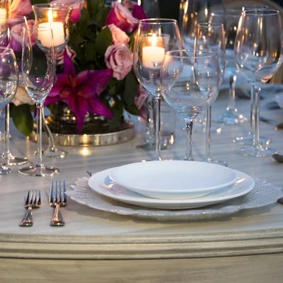 Montaje de Mesa Elegante